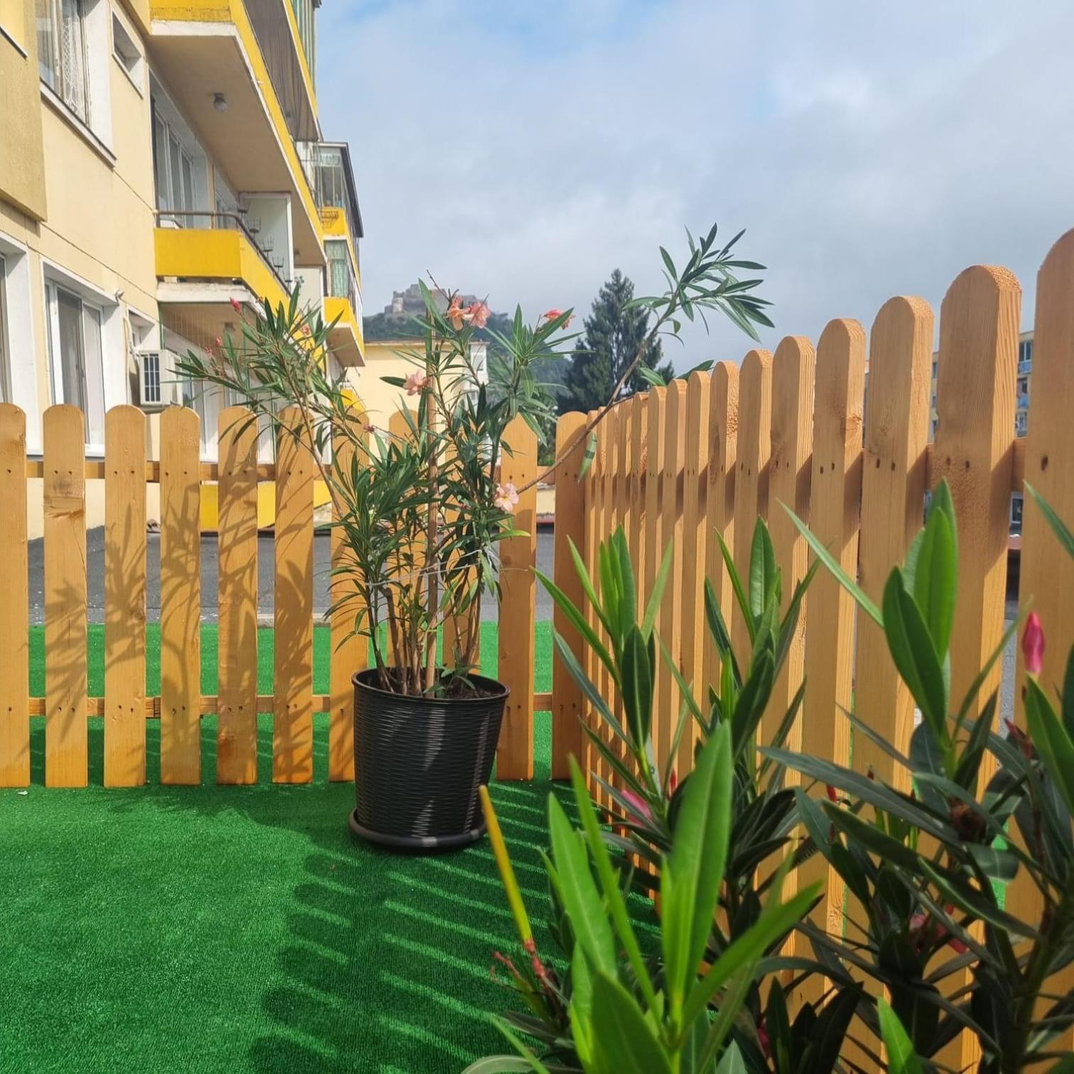 Central View Apartment Deva Esterno foto
