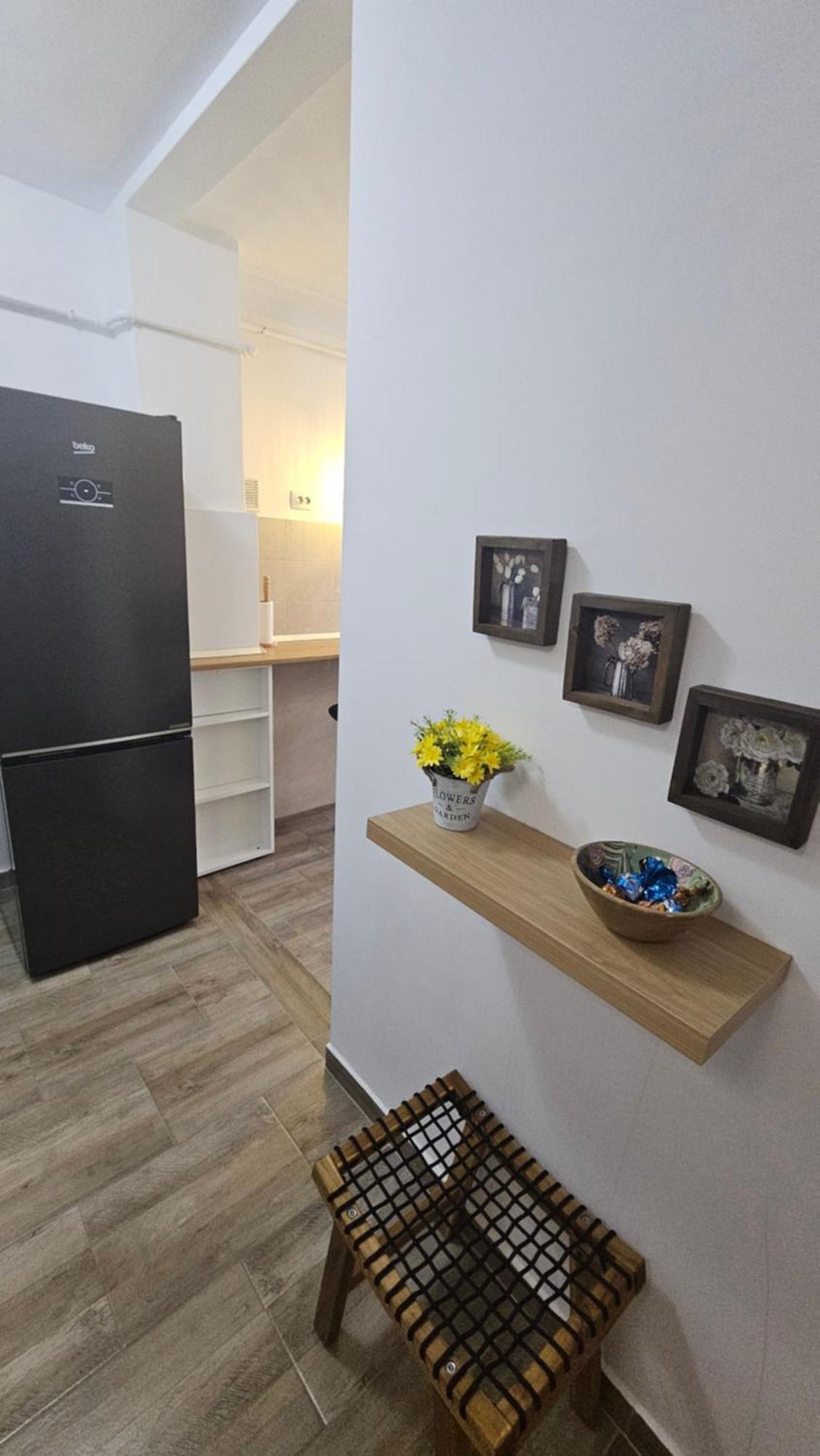 Central View Apartment Deva Esterno foto
